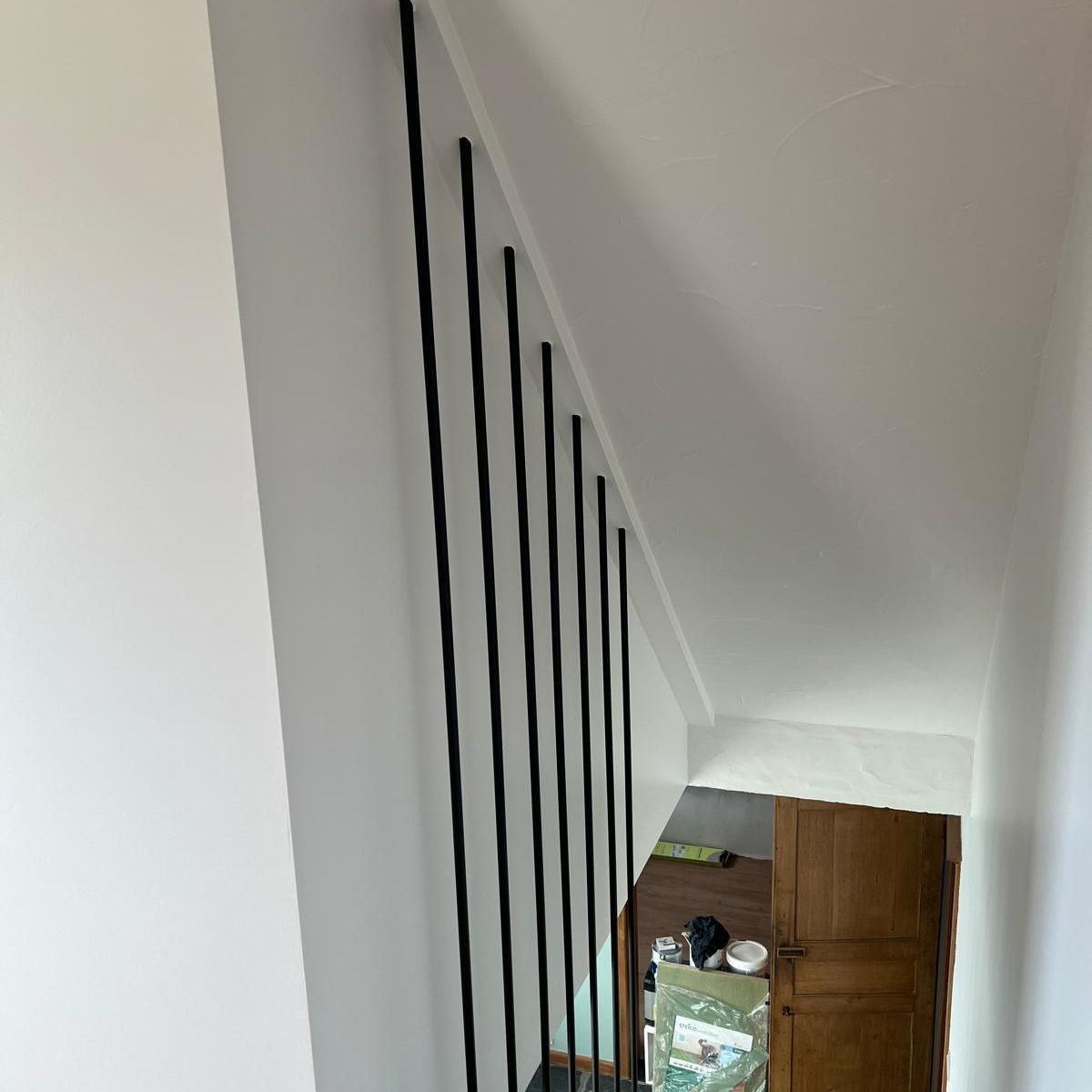 L'escalier terminé, vue depuis le palier